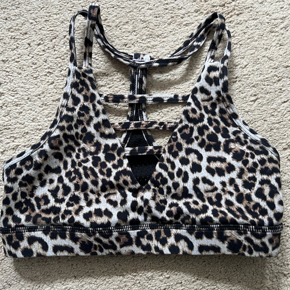 2 ZYIA Grid Bras - Picture 1 of 4